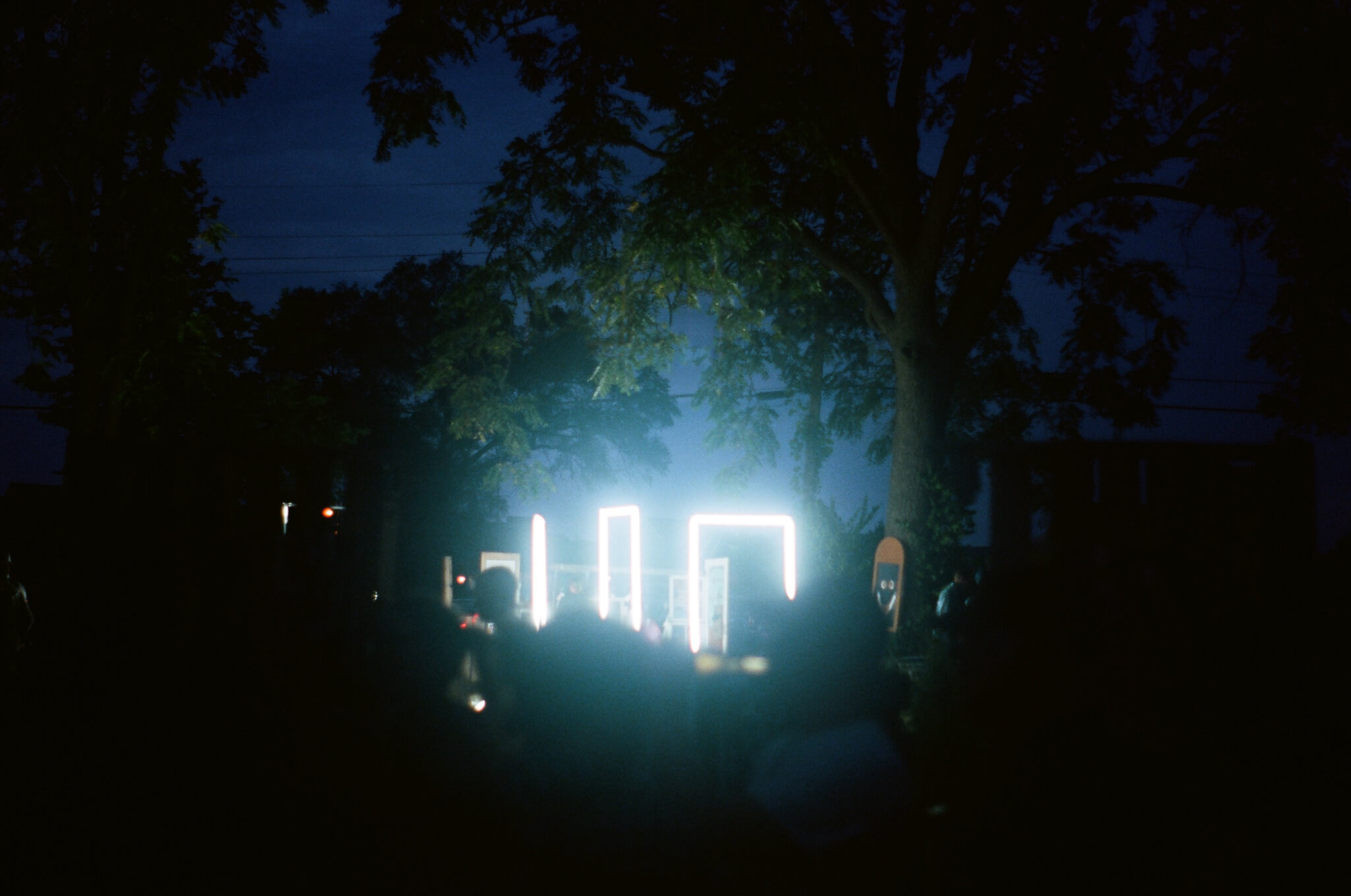 Light sculpture by GIIIVENS.